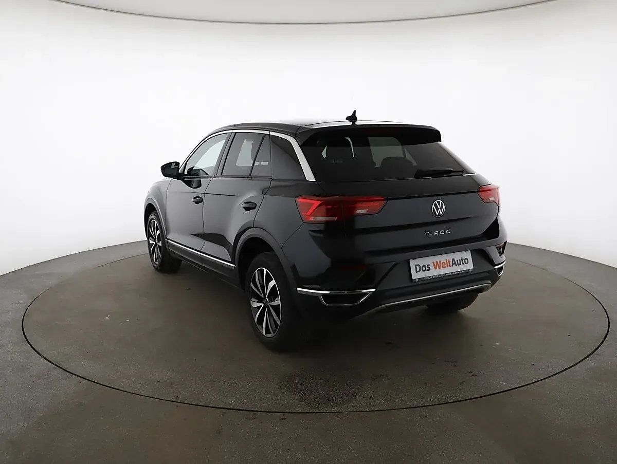 Volkswagen T-Roc 2021 photo 2