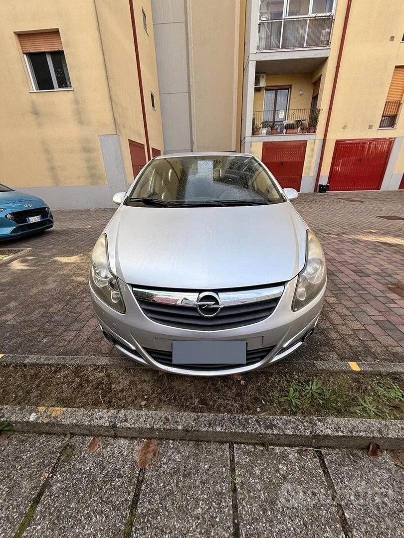 Opel Corsa 2010 photo 3