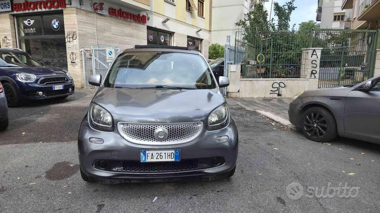 Smart Forfour 2015 photo 2
