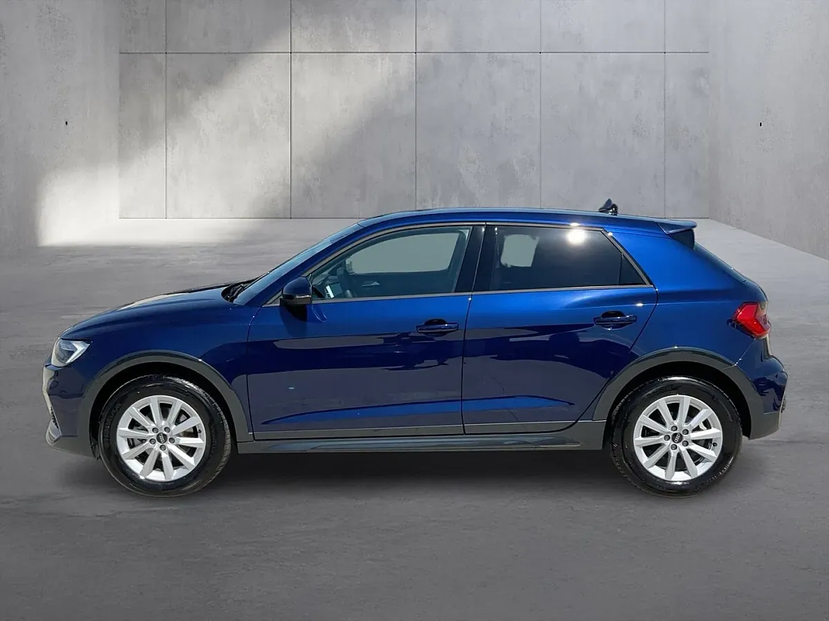 Audi A1 2025 photo 3