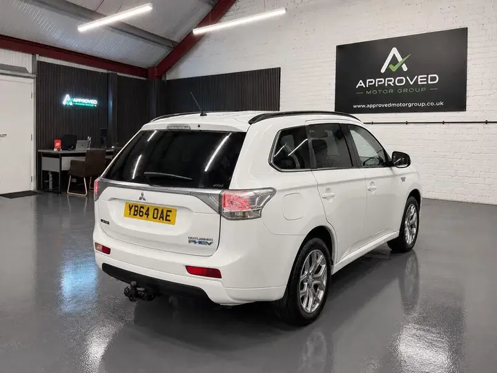 Mitsubishi Outlander 2015 photo 4