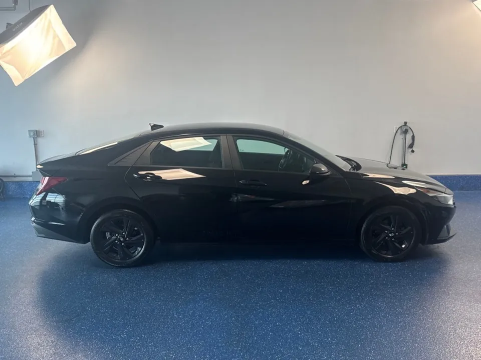 Hyundai Elantra 2022 photo 4