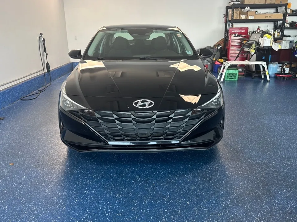 Hyundai Elantra 2022 photo 2