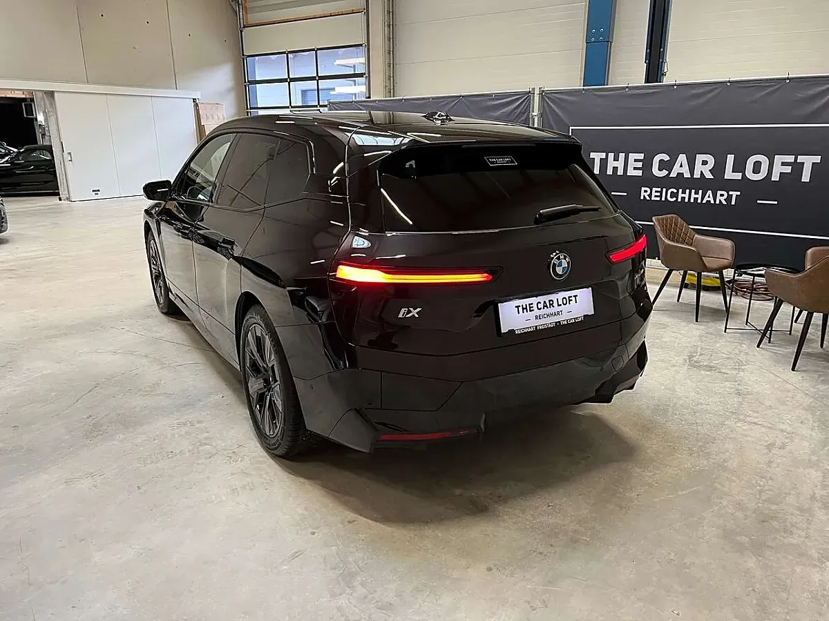 BMW Ix 2022 photo 3
