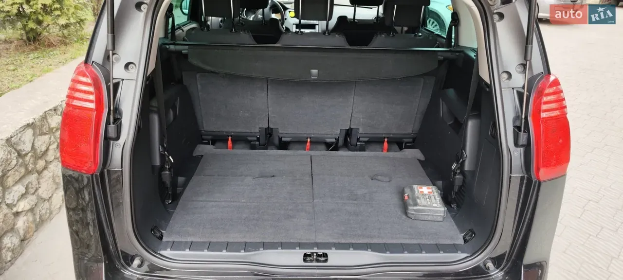 Peugeot 5008 2015 photo 3