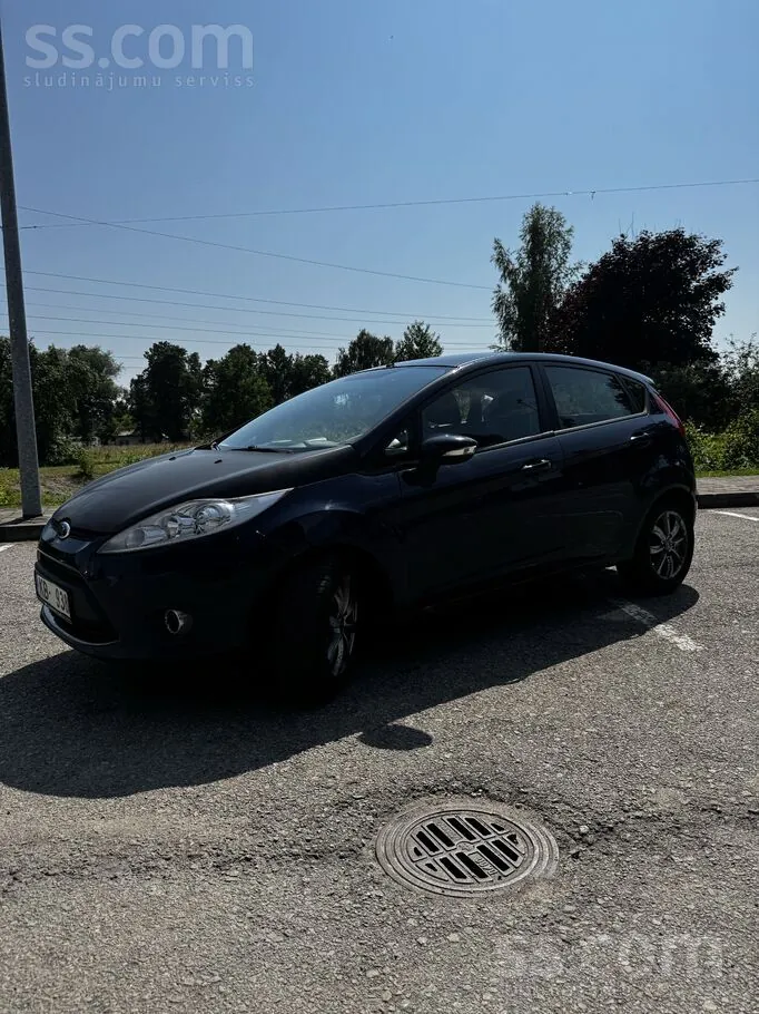 Ford Fiesta 2009 photo 3