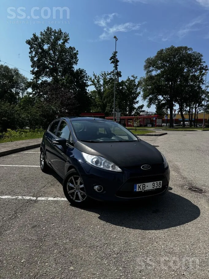 Ford Fiesta 2009 photo 2