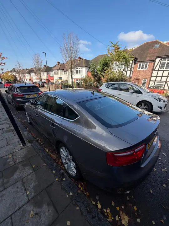 Audi A5 2013 photo 2