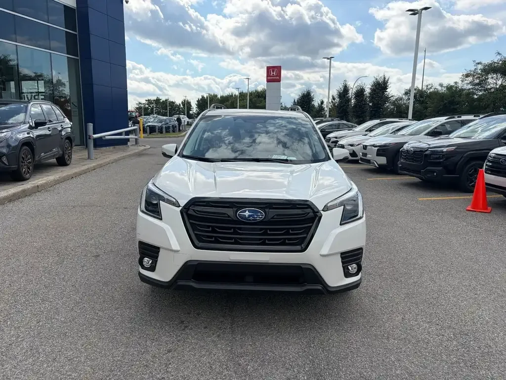 Subaru Forester 2024 photo 2
