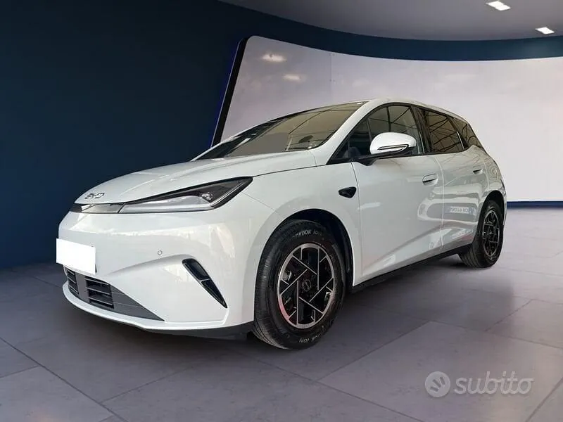 BYD Dolphin