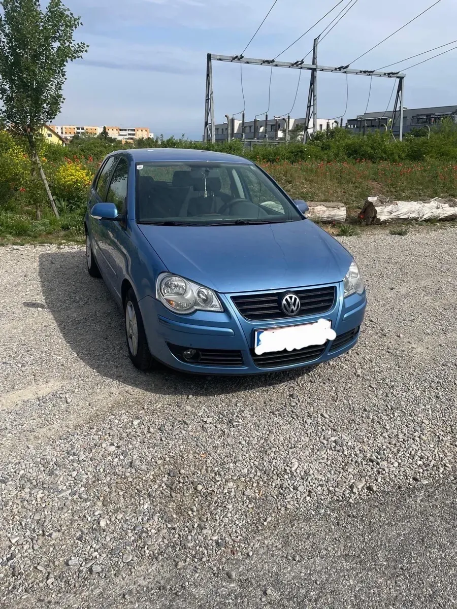 Volkswagen Polo 2005 photo 2