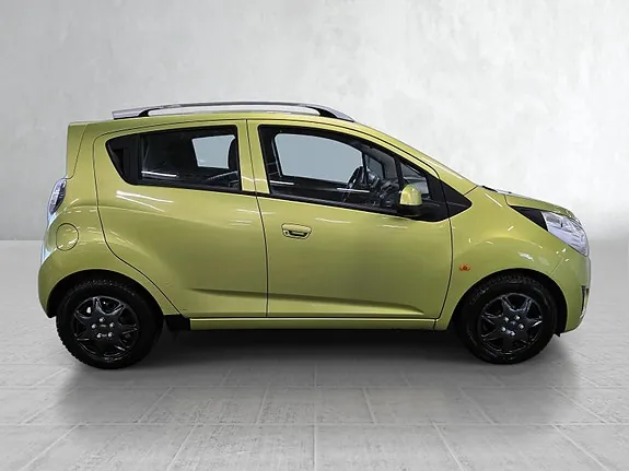 Chevrolet Spark 2010 photo 2