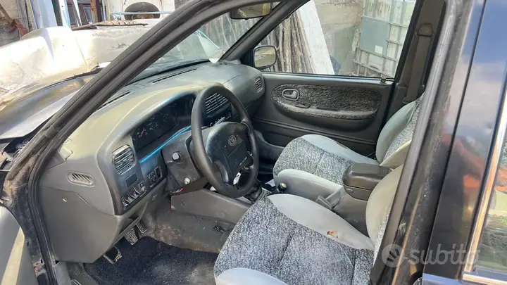 Kia Sportage 2001 photo 3