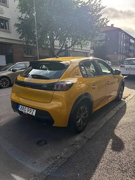 Peugeot E-208 2021 photo 4