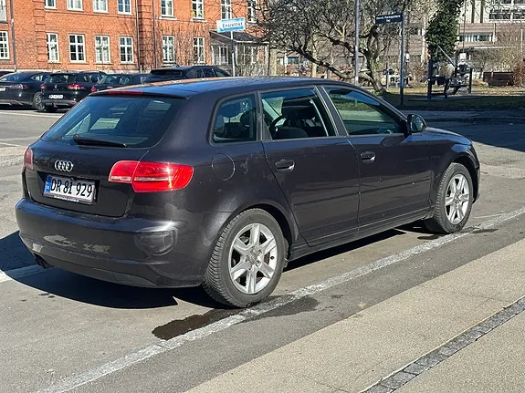 Audi A3 2009 photo 2