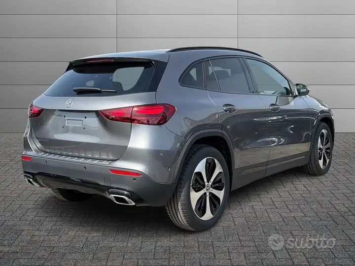 Mercedes-Benz Gla 2022 photo 2
