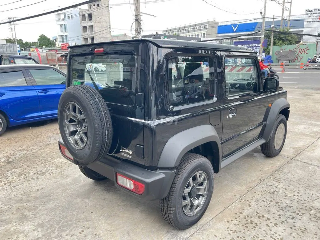 Suzuki Jimny 2024 photo 3