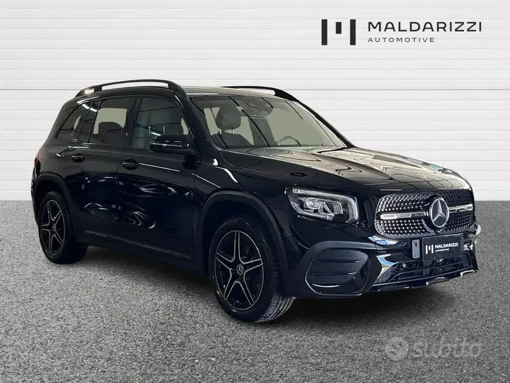 Mercedes-Benz Glb