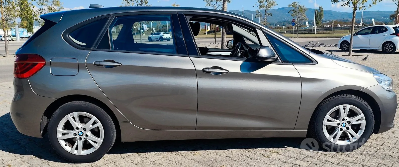 BMW 216D Active Tourer 2015 photo 3