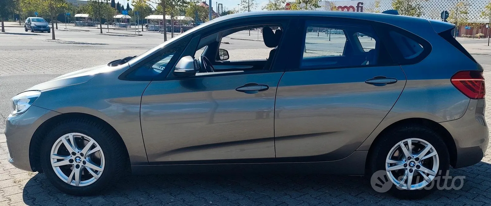 BMW 216D Active Tourer 2015 photo 4