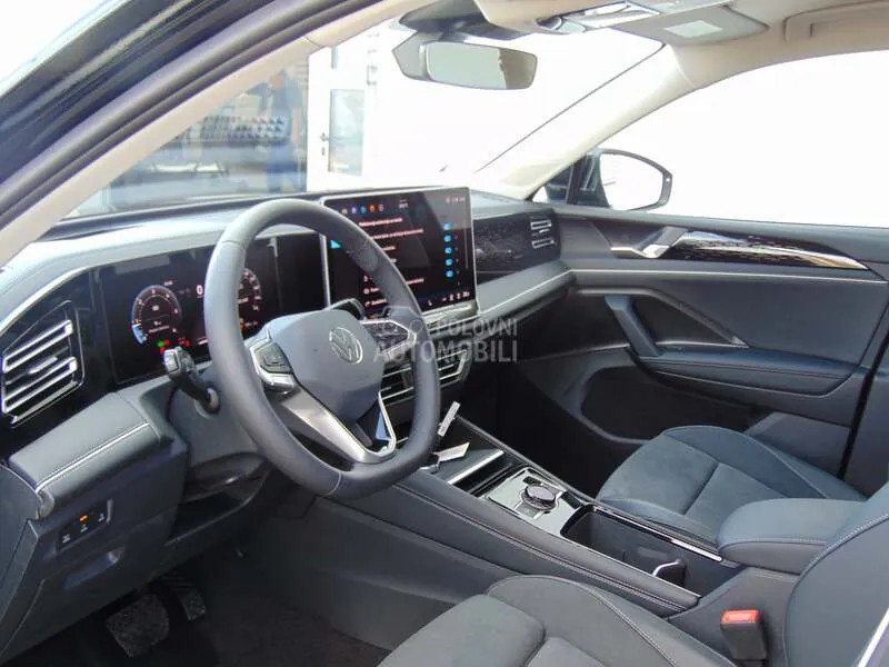 Volkswagen Tiguan 2026 photo 2