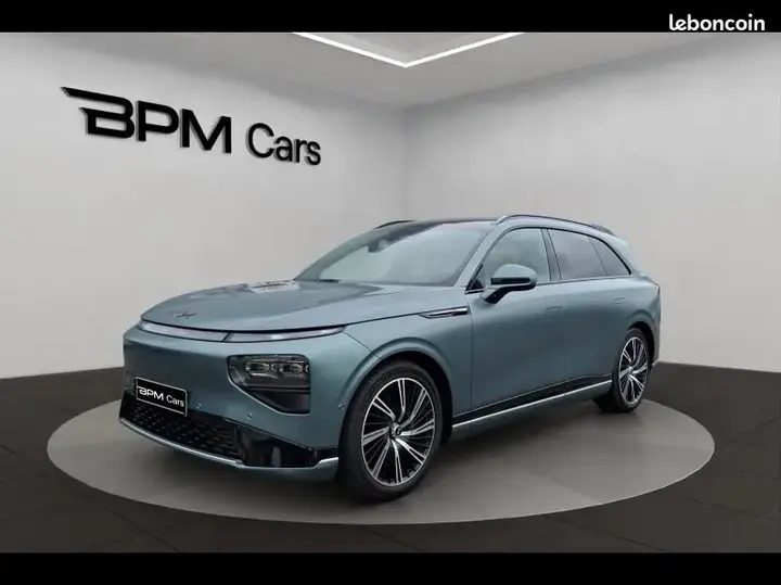 Xpeng G9