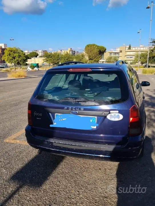 Ford Focus 2004 photo 2