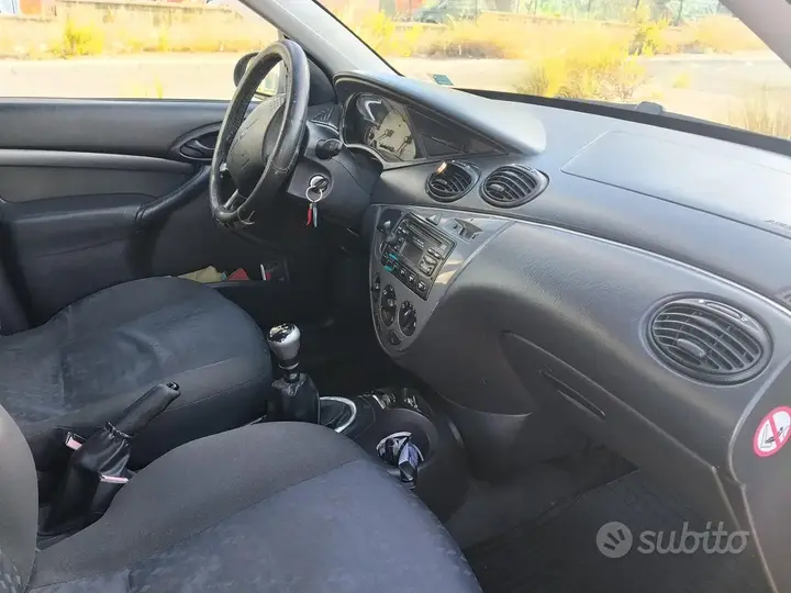 Ford Focus 2004 photo 4