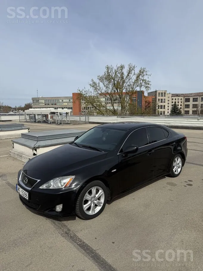 Lexus Is 2008 photo 2