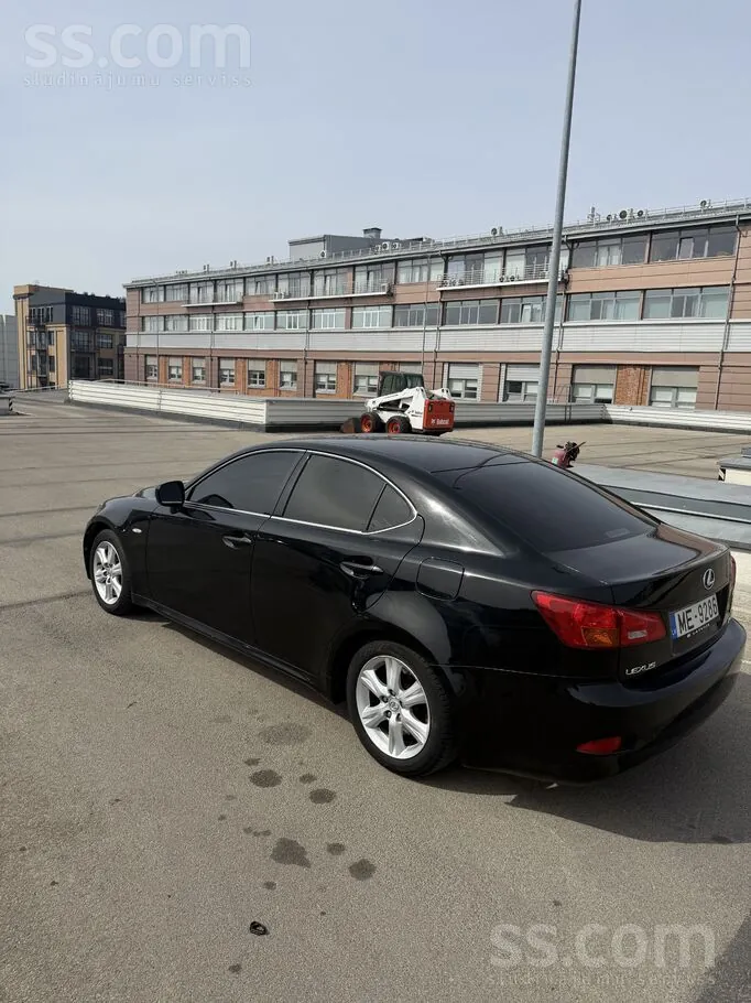 Lexus Is