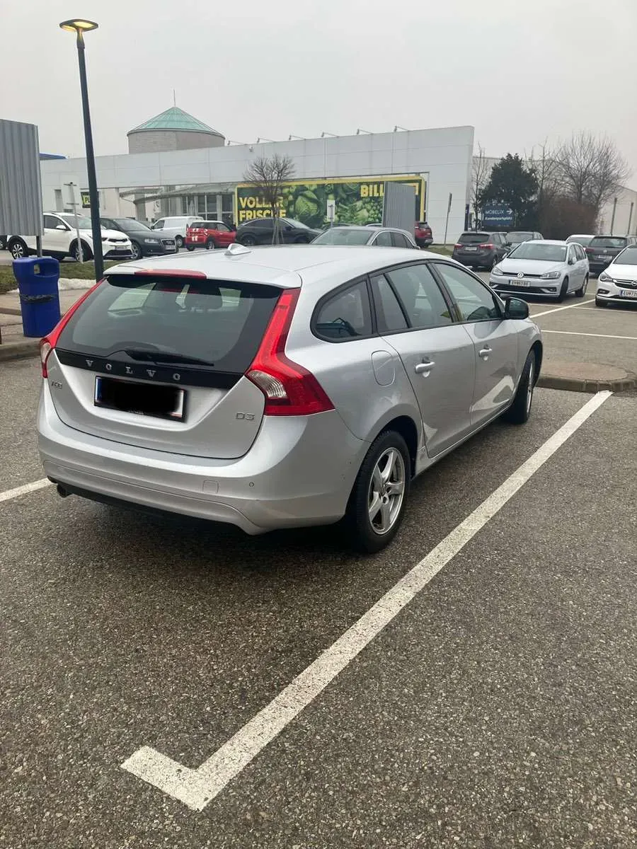 Volvo V60 2016 photo 3