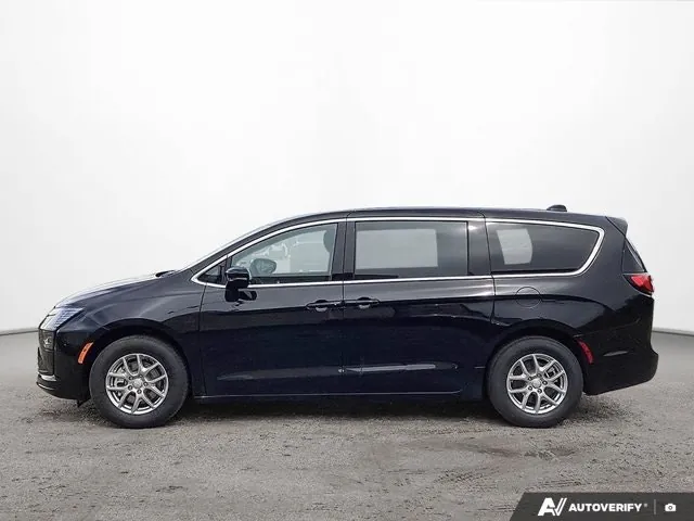 Chrysler Pacifica 2027 photo 2