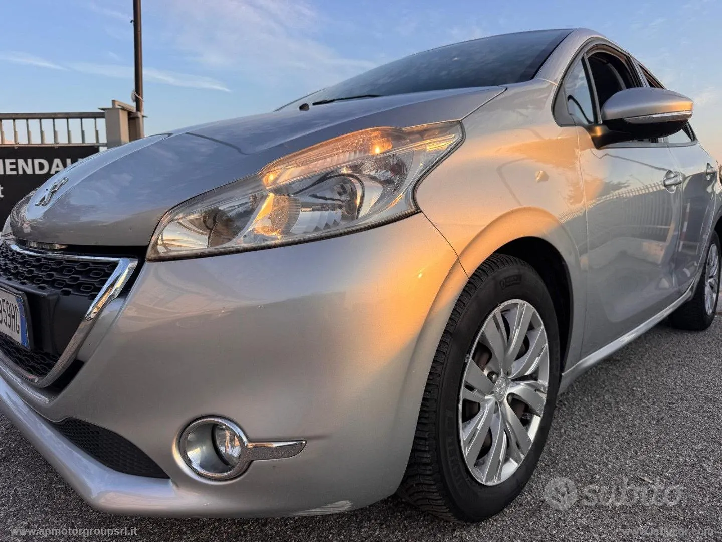 Peugeot 208 2012 photo 5