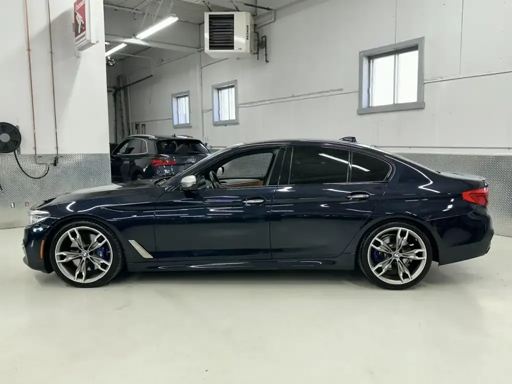 BMW 5 Series 2018 photo 4