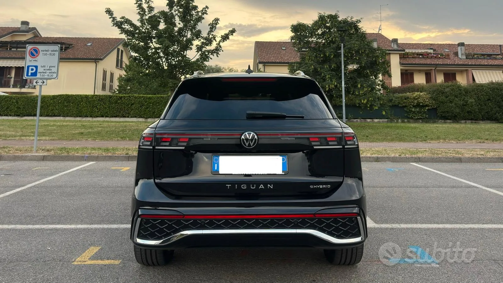 Volkswagen Tiguan 2024 photo 2