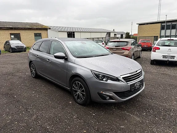 Peugeot 308 2017 photo 2
