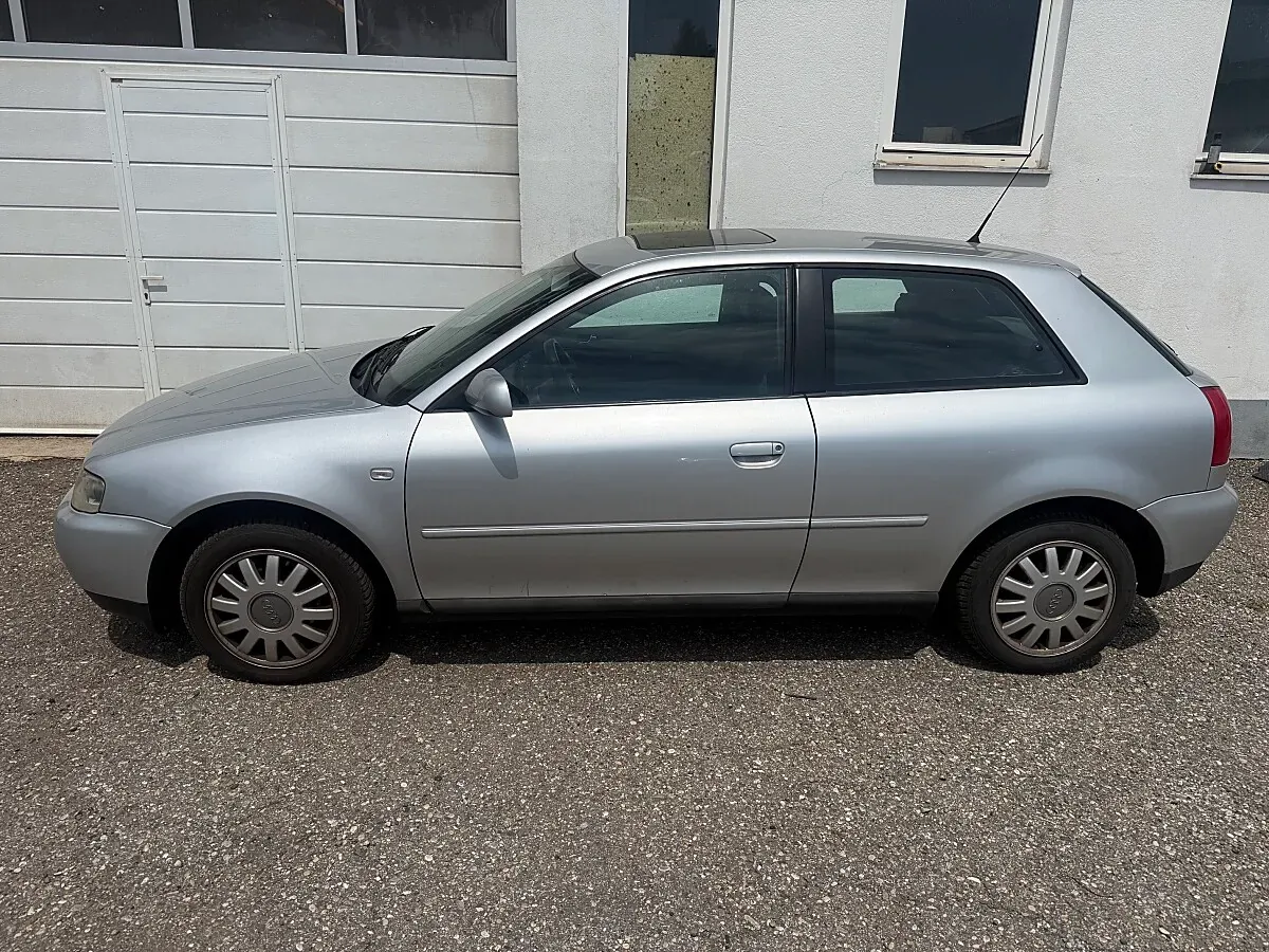 Audi A3 2000 photo 2