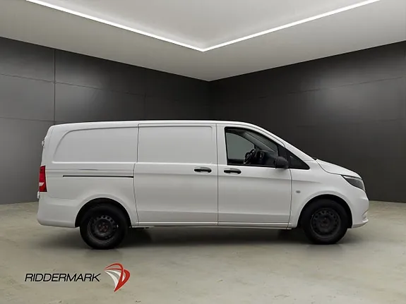 Mercedes-Benz Vito 110 2023 photo 2
