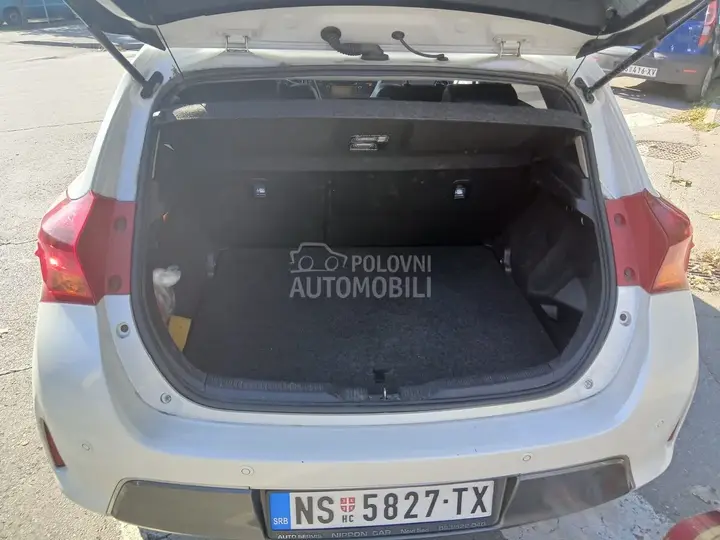 Toyota Auris 2014 photo 5
