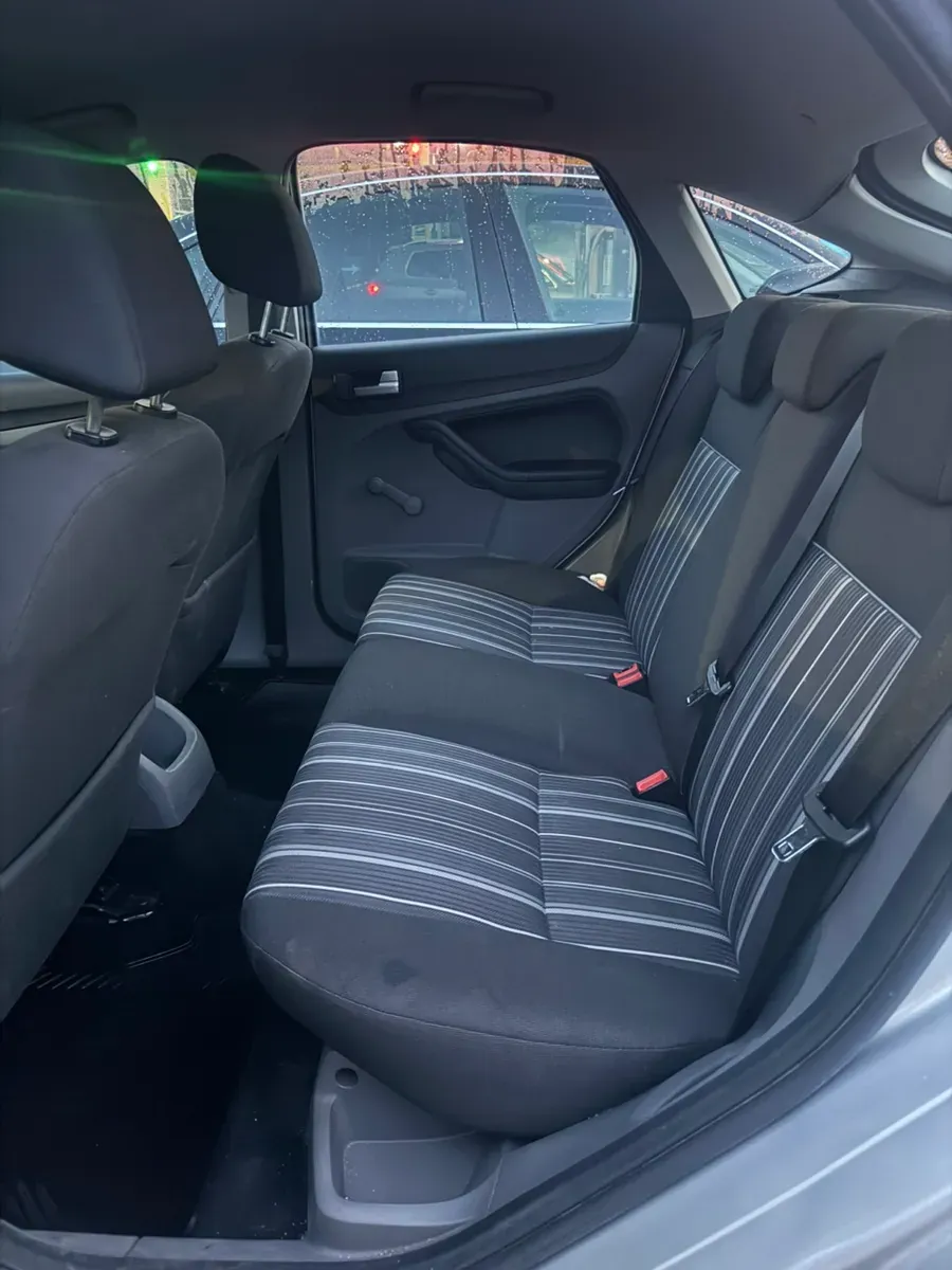 Ford Focus 2008 photo 3