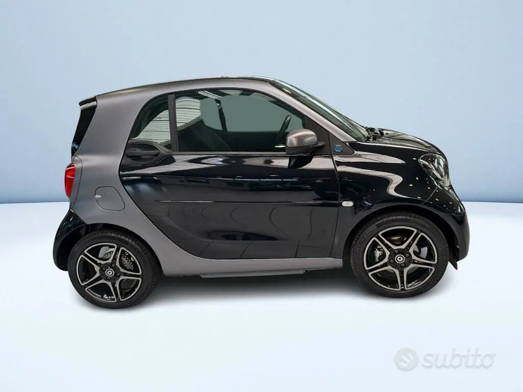 Smart Fortwo 2022 photo 3