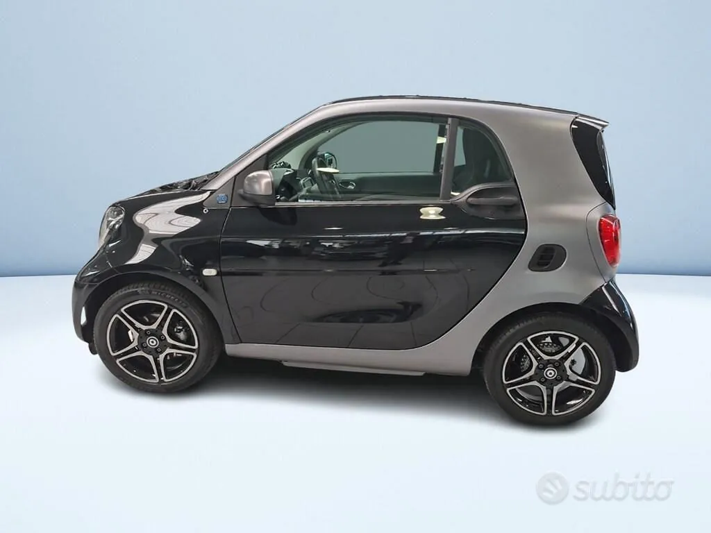 Smart Fortwo 2022 photo 4