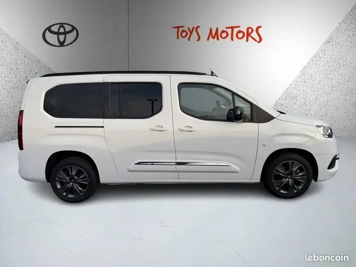 Toyota Proace City Verso 2023 photo 2