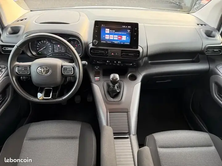 Toyota Proace City Verso 2023 photo 4
