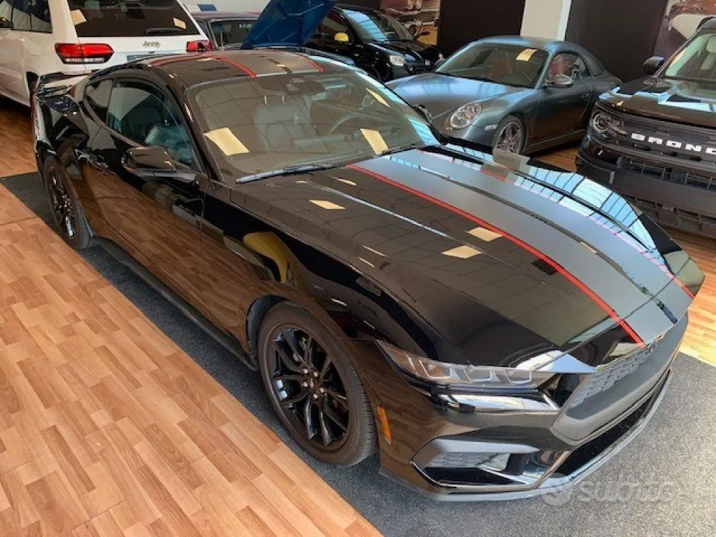 Ford Mustang 2024 photo 2