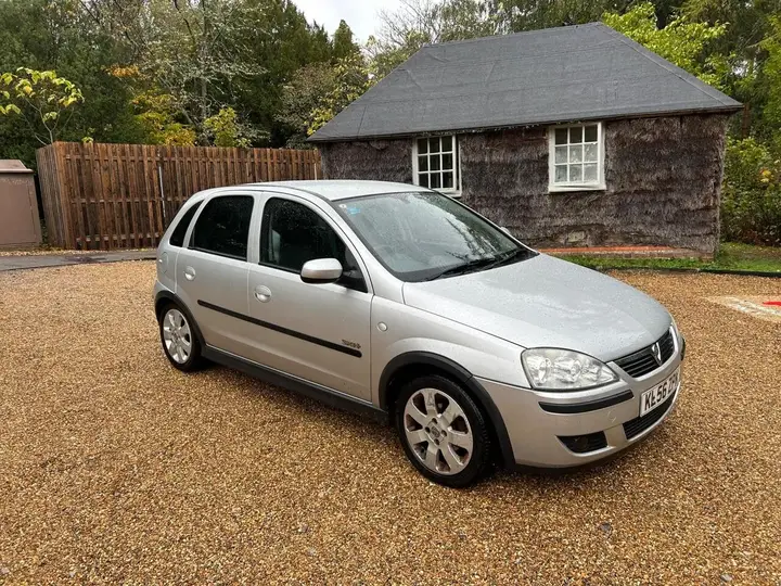 Vauxhall Corsa 2006 photo 4