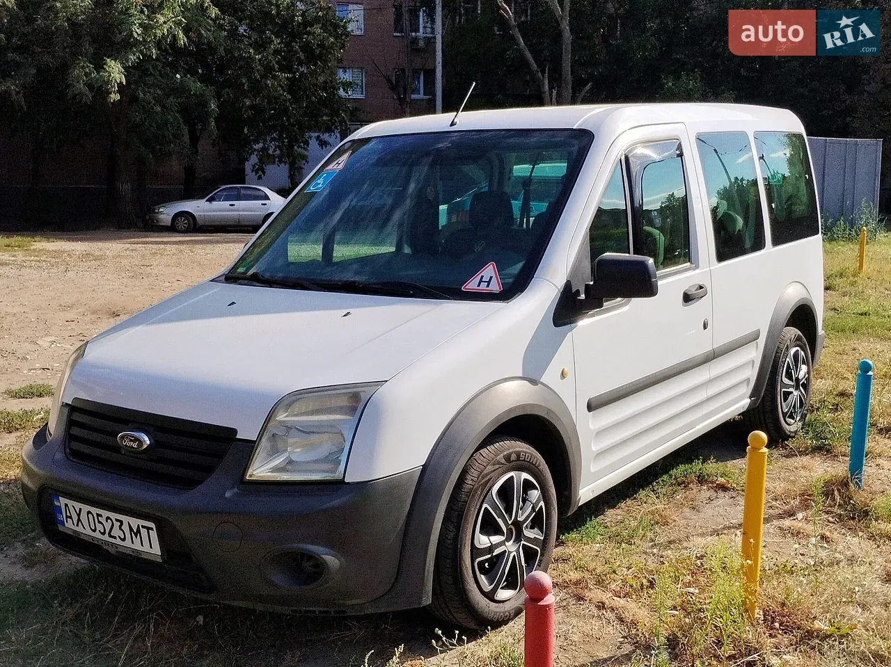 Ford Tourneo Connect 2010 photo 3