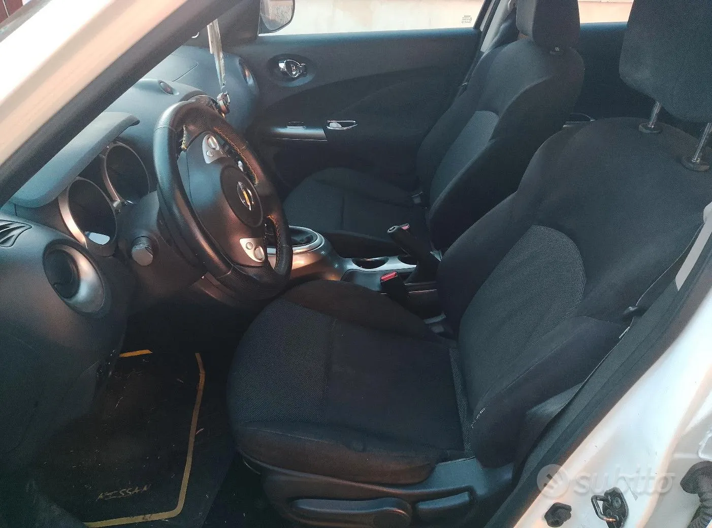 Nissan Juke 2011 photo 3