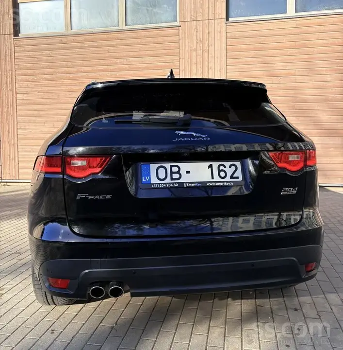 Jaguar F-Pace 2019 photo 4