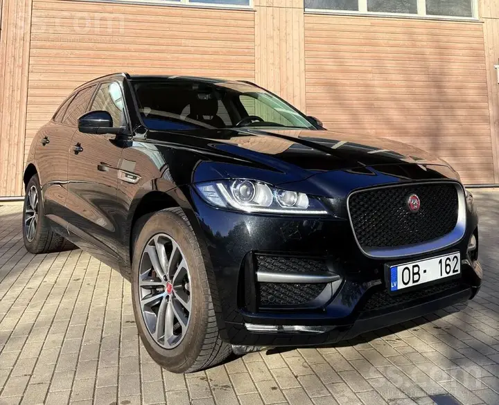 Jaguar F-Pace 2019 photo 3